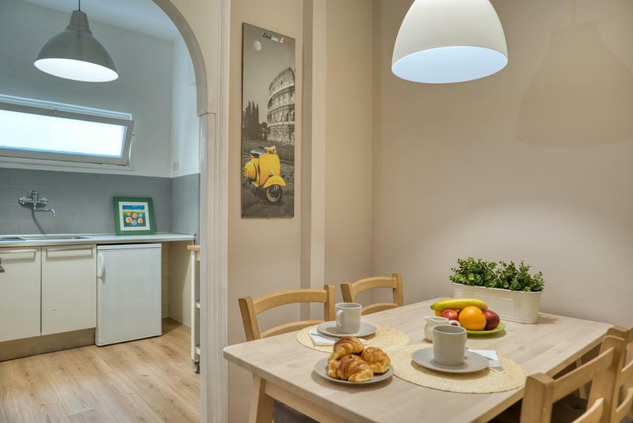 Domus Claudia Lägenhet Rom Exteriör bild